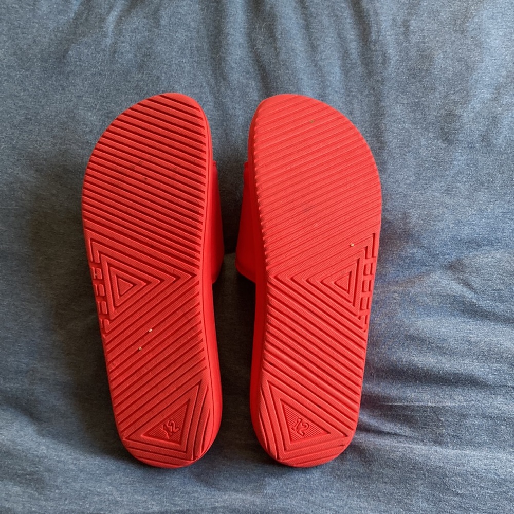 Red CLSC Sandals - Picture 2 of 3